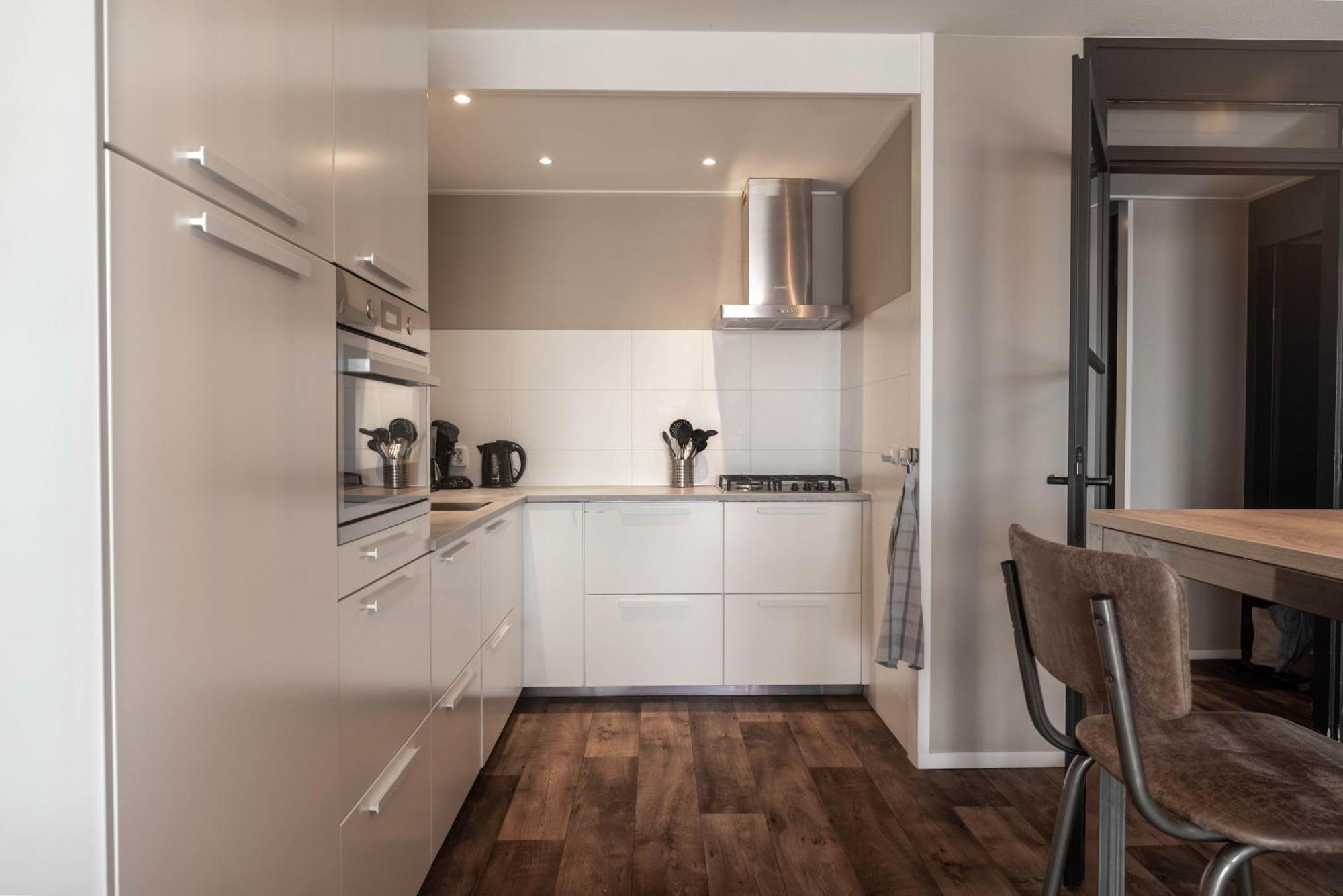 Zuiderzeestate 35, Prachtig Appartement Aan Het Ijsselmeer Makkum Exterior photo